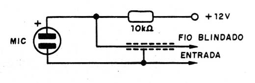    Figura 7 – Conexão de um microfone de eletreto de dois terminais
