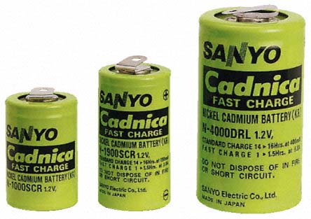 Nestas baterias a corrente de carga é normalmente 1/10 da capacidade (400 mA para uma bateria de 4000 mAh) e é indicado seu valor para 16 horas. Para carga rápida, a corrente é maior. 